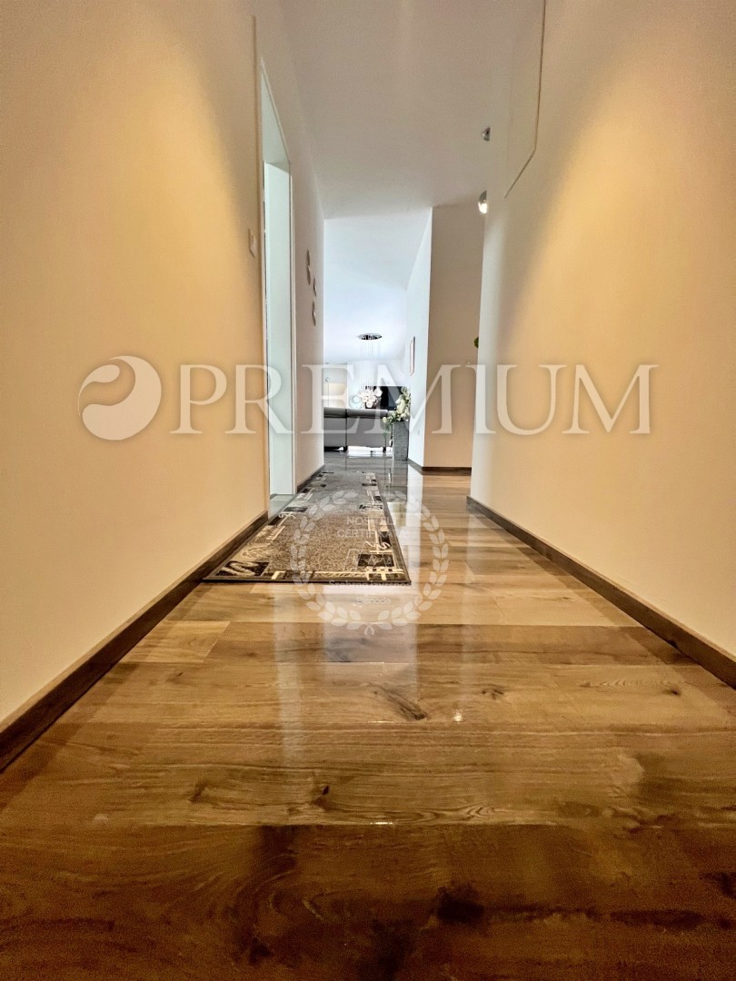 Malinska, luksuzni penthouse le 100m od morja!