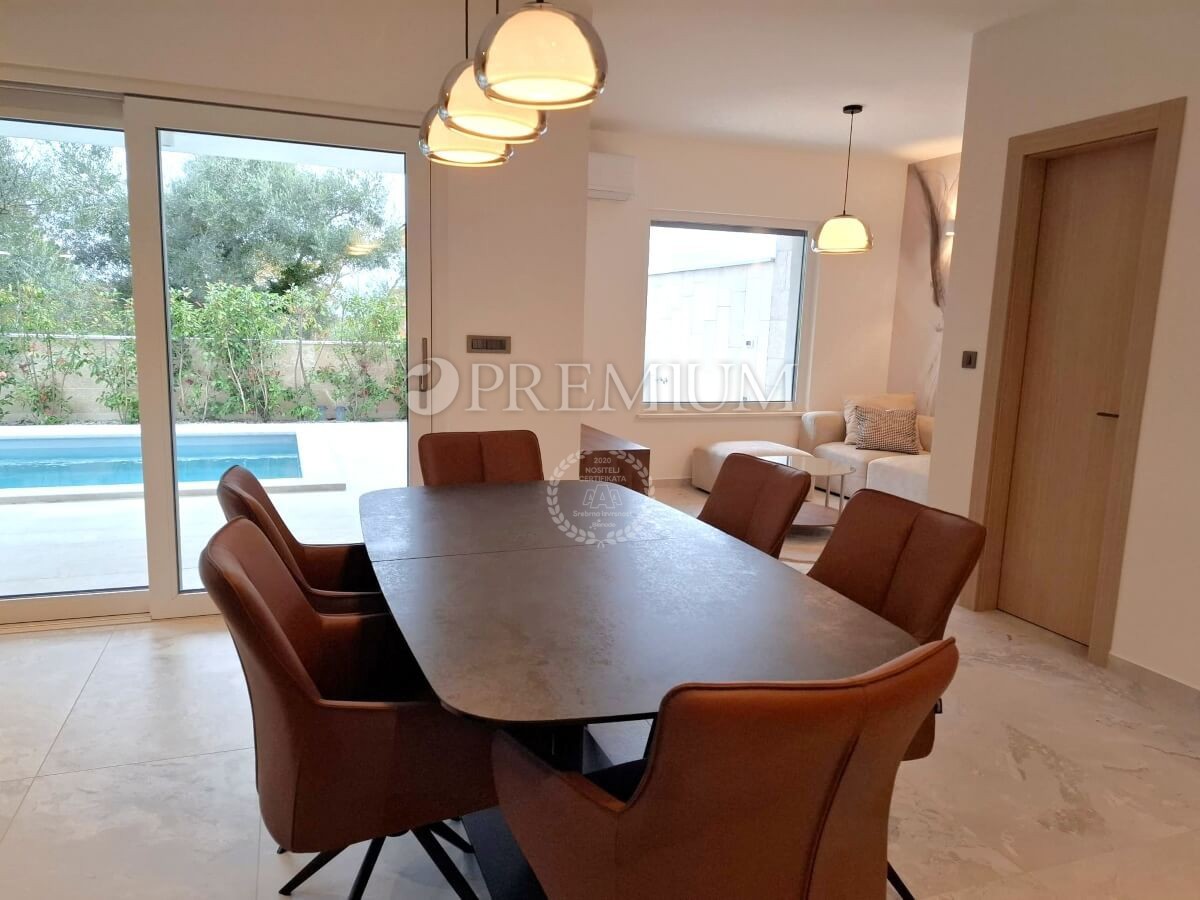 Malinska, moderna hiša vrhunske kakovosti!