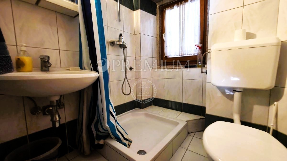 Punat, dvosobno stanovanje, 350 m od morja, 120.000 EUR 