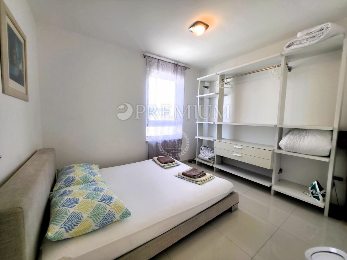 Njivice, 2 opremljena apartmaja z lepim pogledom na morje