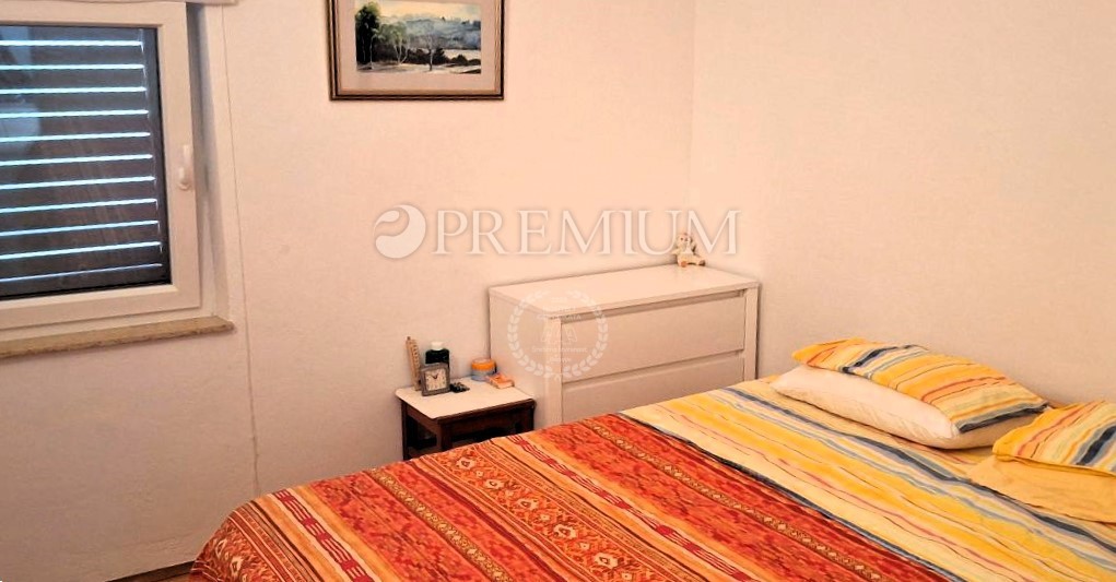 Malinska, apartma s pogledom na morje, mirna lokacija!