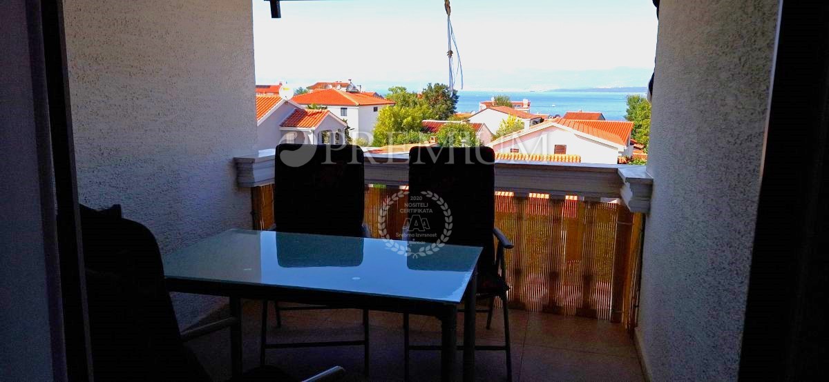 Malinska, apartma s pogledom na morje, mirna lokacija!