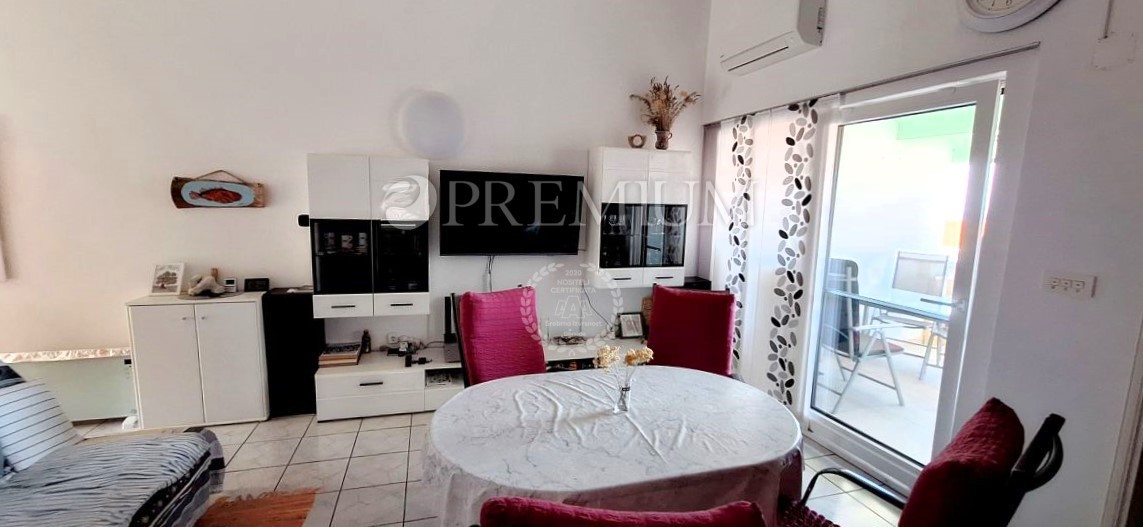 Malinska, apartma s pogledom na morje, mirna lokacija!