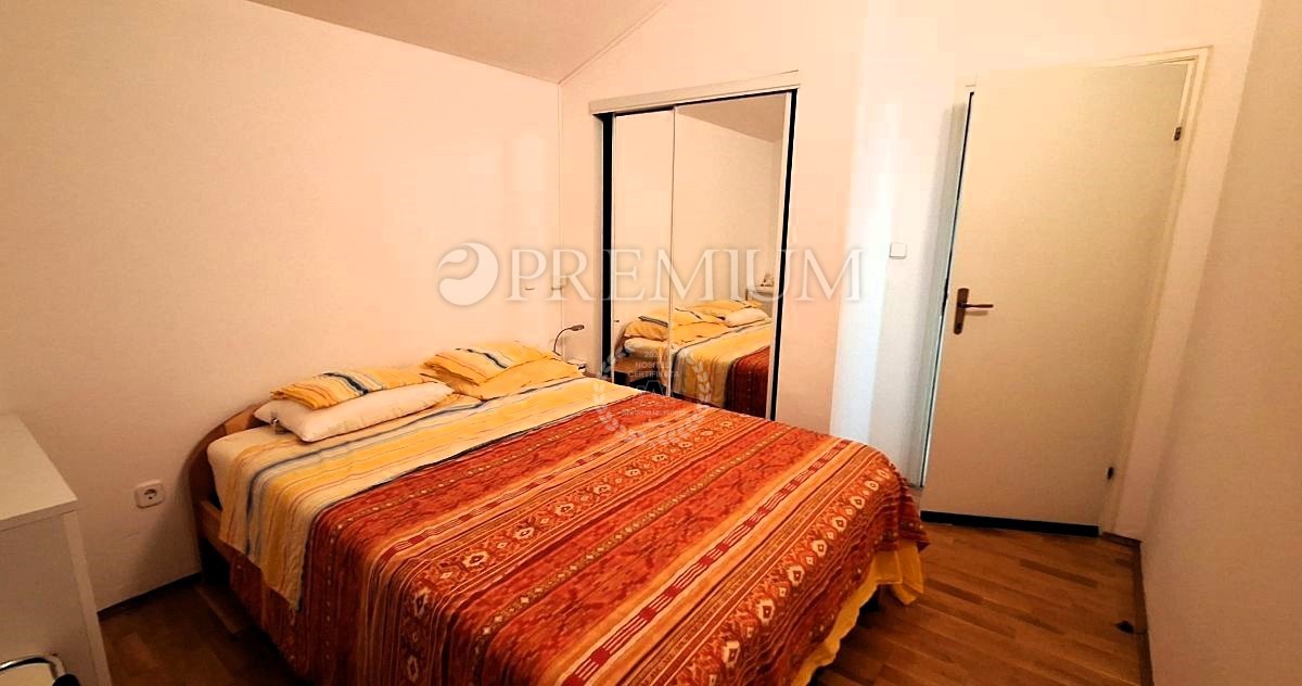 Malinska, apartma s pogledom na morje, mirna lokacija!