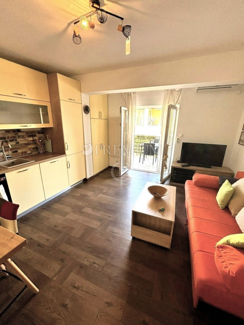 Njivice – apartma naprodaj – odlična lokacija!