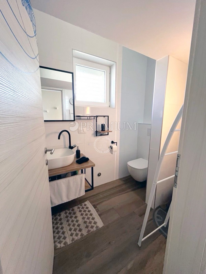 Malinska – pritlično stanovanje z vrtom!