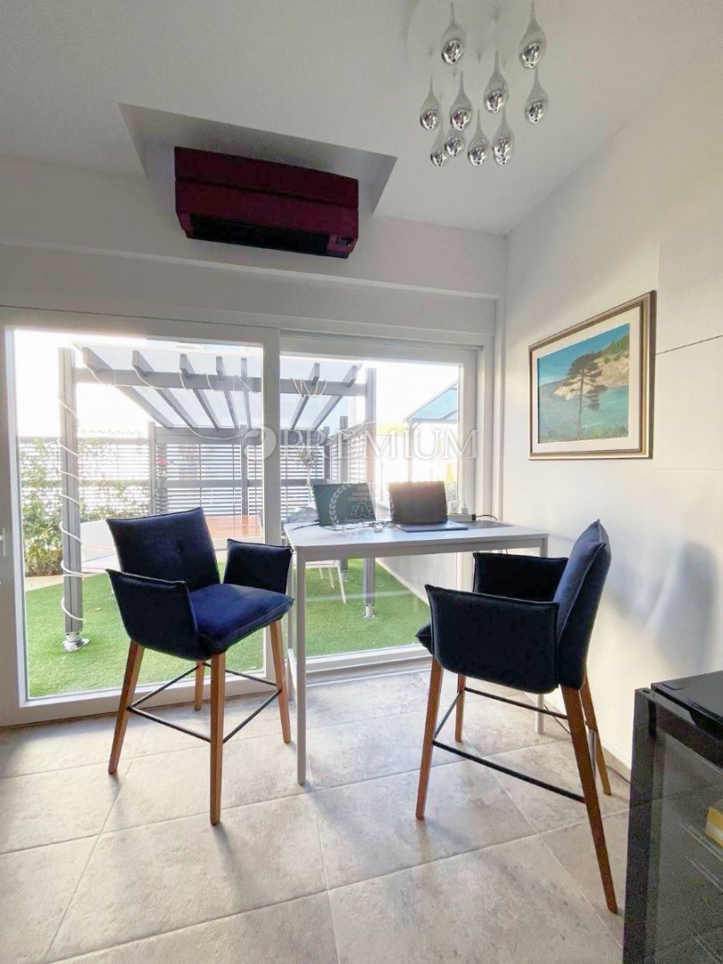 Malinska – pritlično stanovanje z vrtom!