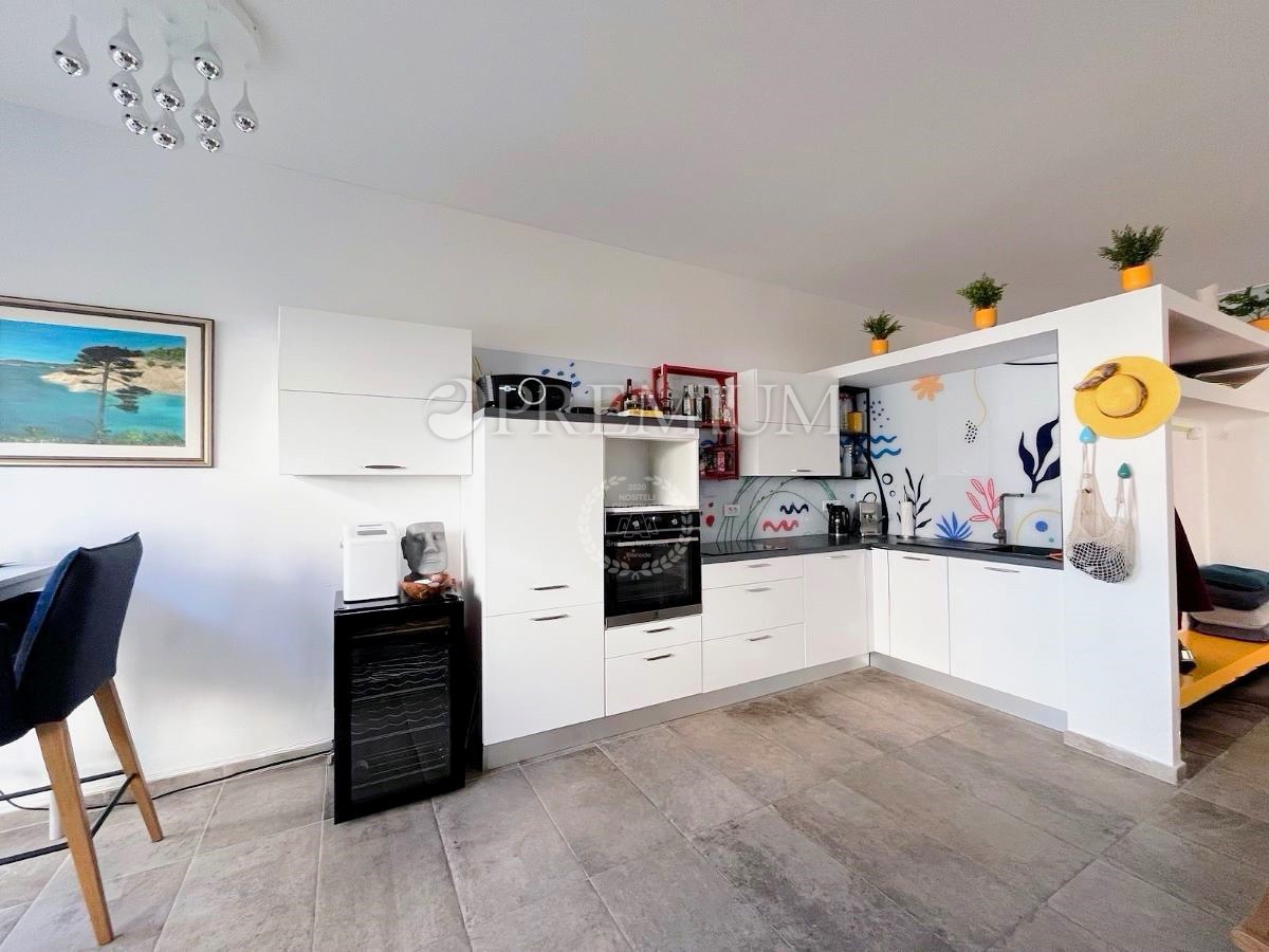 Malinska – pritlično stanovanje z vrtom!