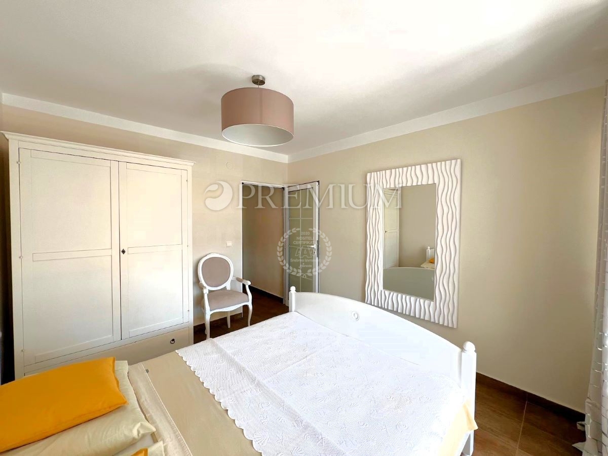 Malinska, opremljeno stanovanje blizu morja!