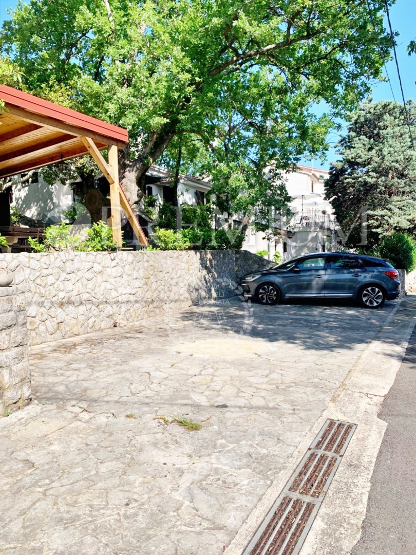 Malinska, apartmajska hiša, 250m od morja!