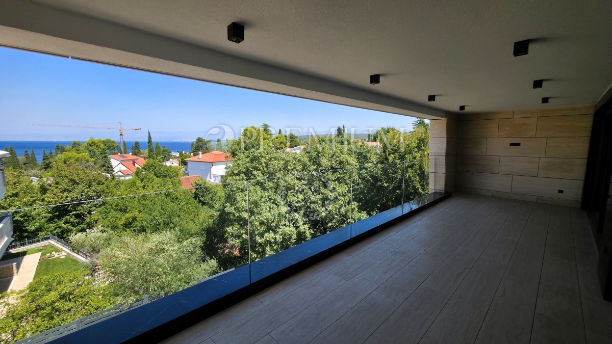 Malinska, prodamo, sodoben penthouse z odprtim pogledom na morje! Novogradnja!