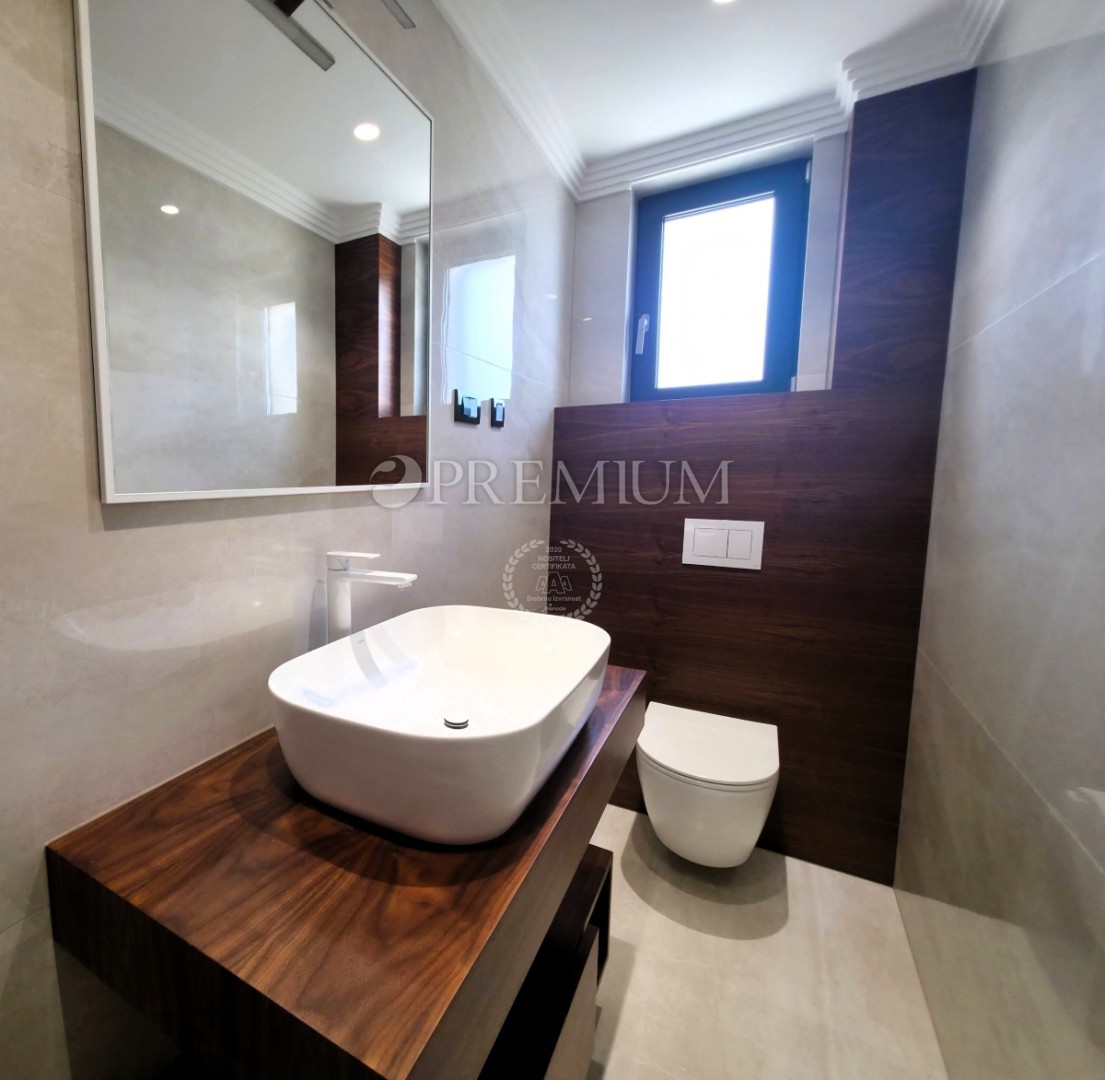 Malinska, prodamo, sodoben penthouse z odprtim pogledom na morje! Novogradnja!