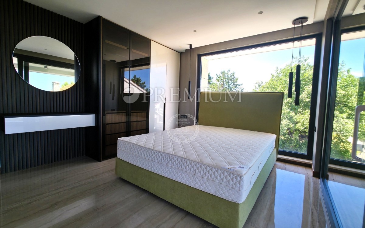 Malinska, prodamo, sodoben penthouse z odprtim pogledom na morje! Novogradnja!