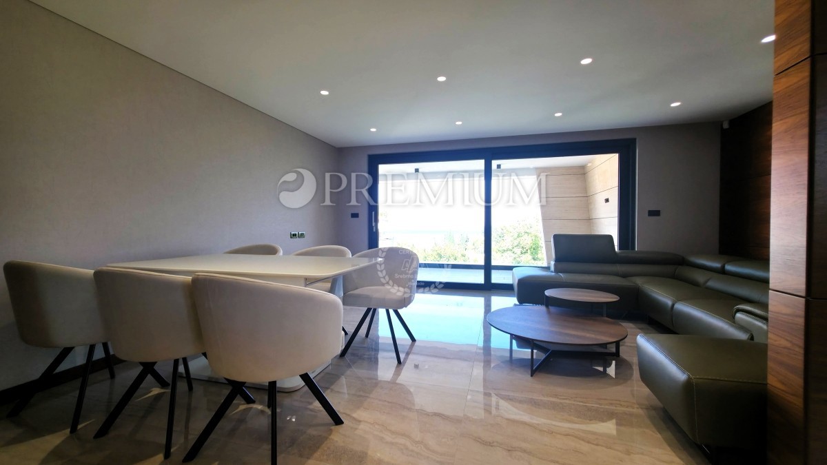 Malinska, prodamo, sodoben penthouse z odprtim pogledom na morje! Novogradnja!