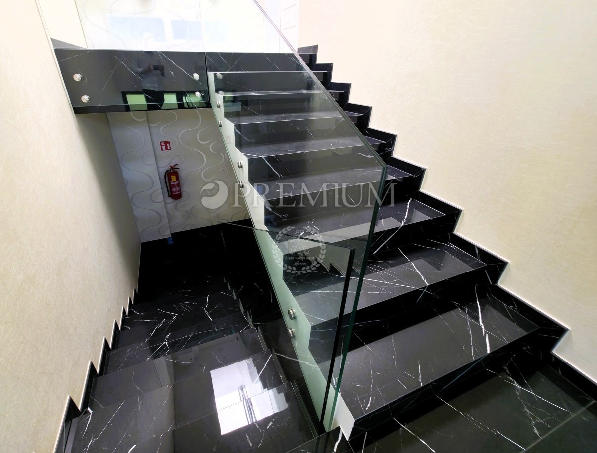 Malinska, prodamo, sodoben penthouse z odprtim pogledom na morje! Novogradnja!