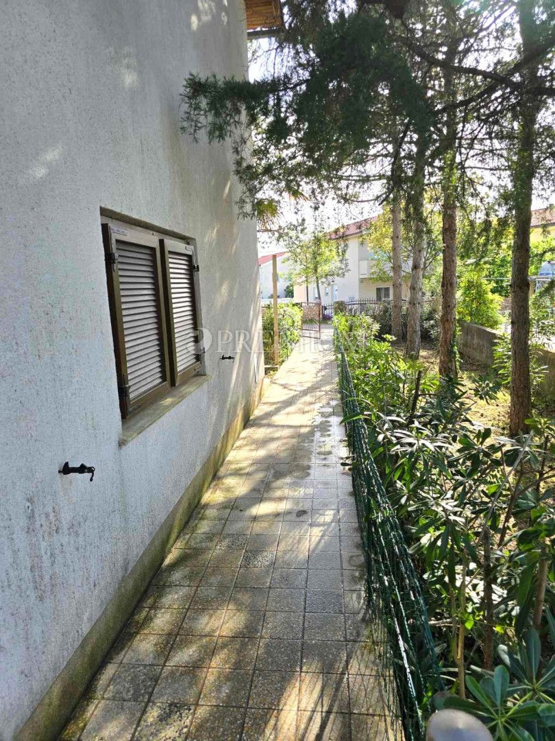 Šilo, samostojna hiša na odlični lokaciji!