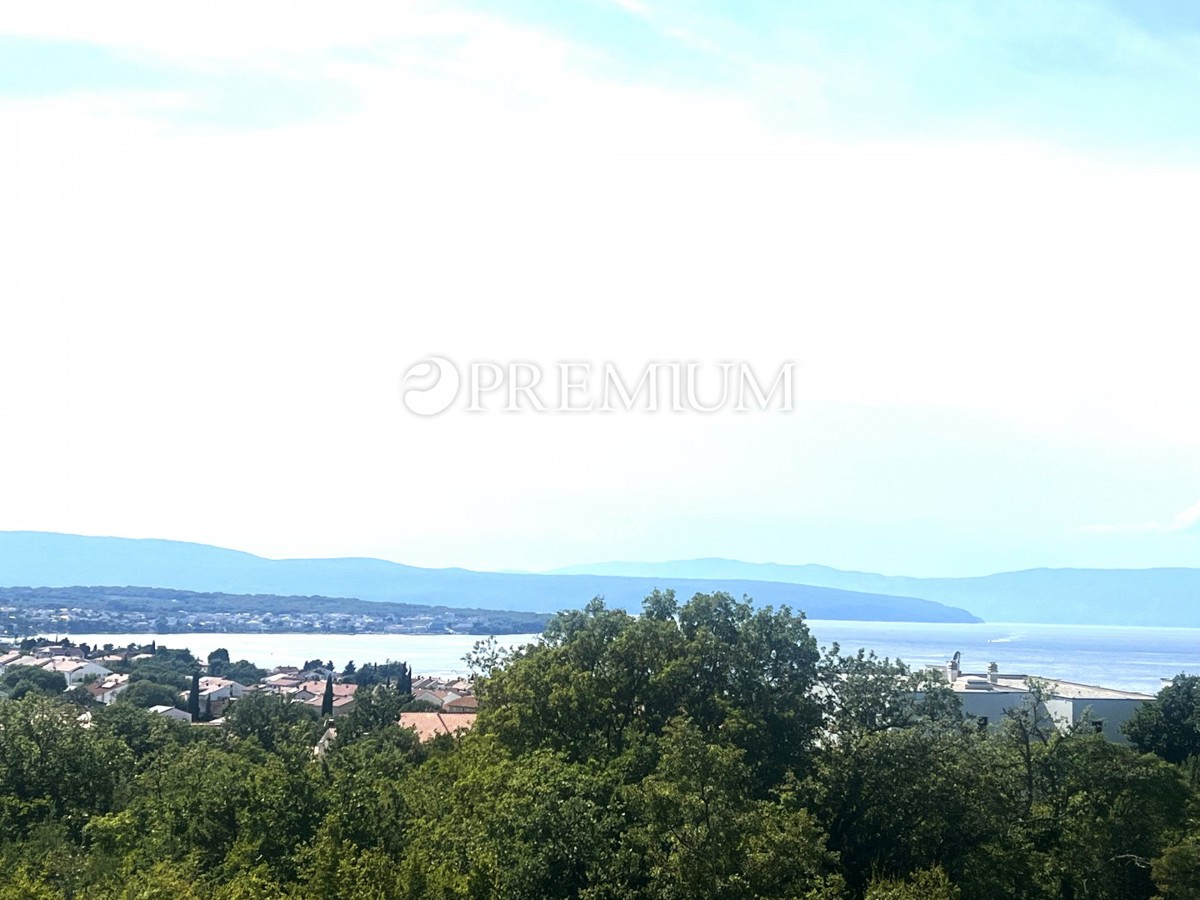 Malinska, na prodaj, dvojček s bazenom in pogledom na morje 
