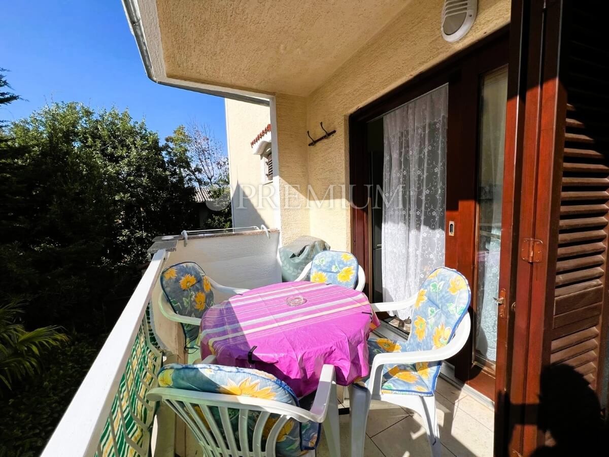 Malinska, apartma, 1. nadstropje, 300 m od morja