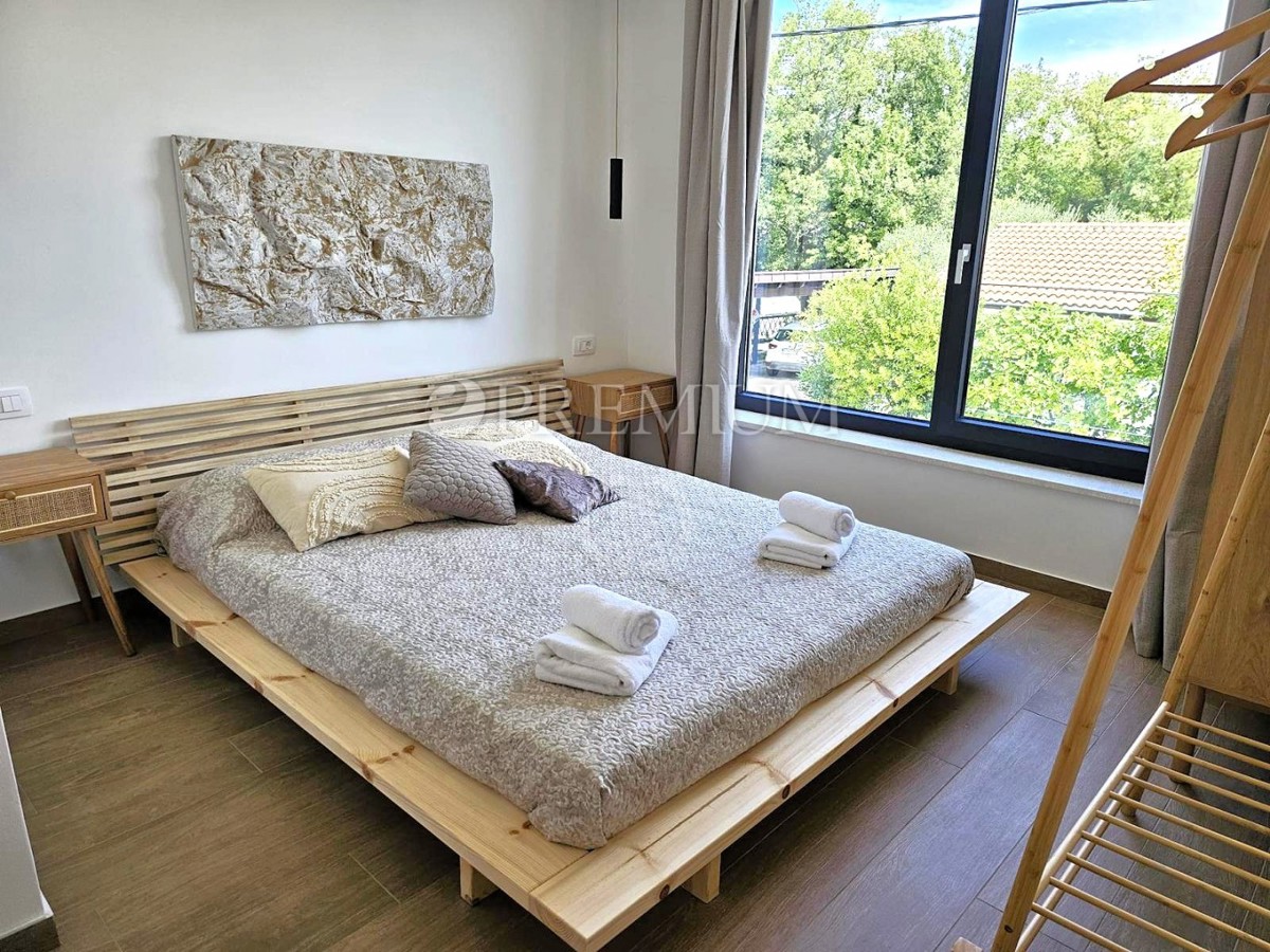 Samostojna hiša z bazenom – blizu mesta Krk!