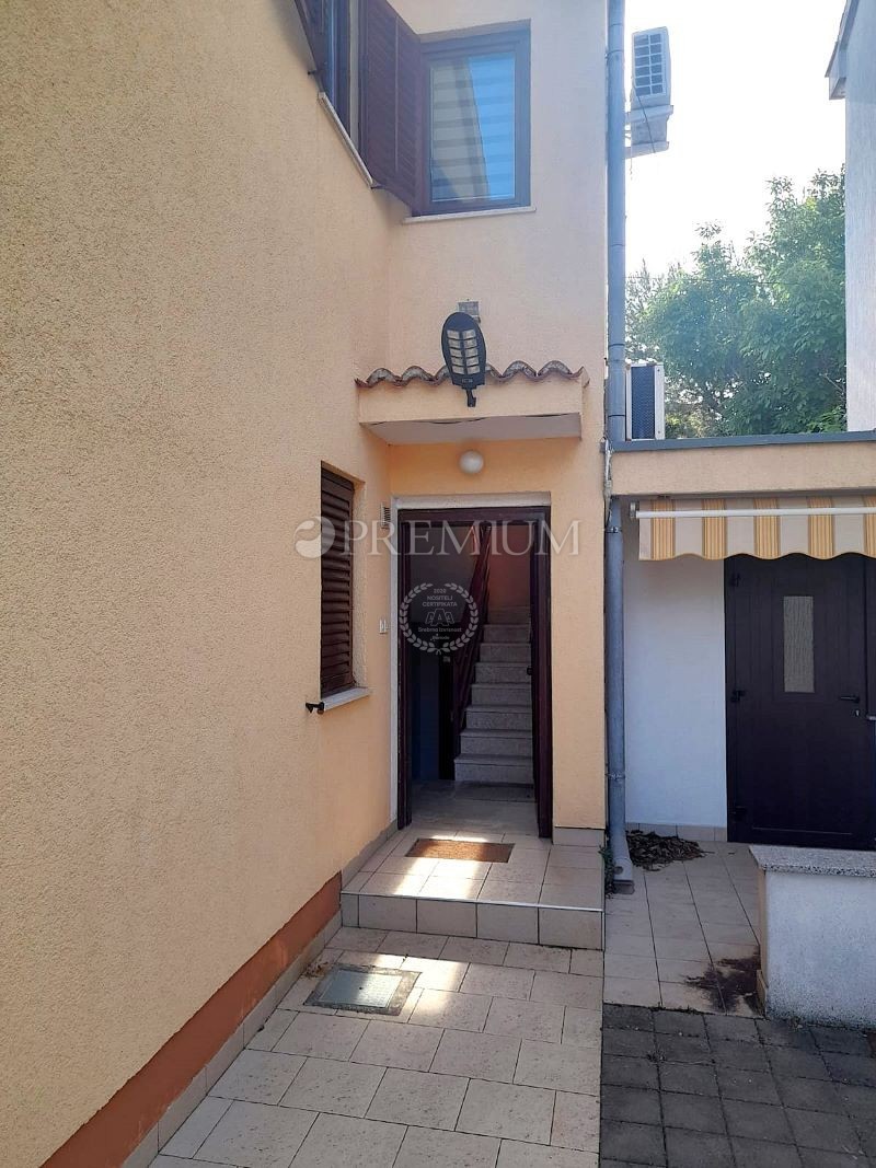 Punat, apartma z vrtom, 500 m od morja!