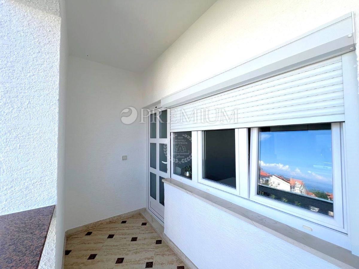 Stanovanje Malinska, Krk – pogled na morje, parkirno mesto!