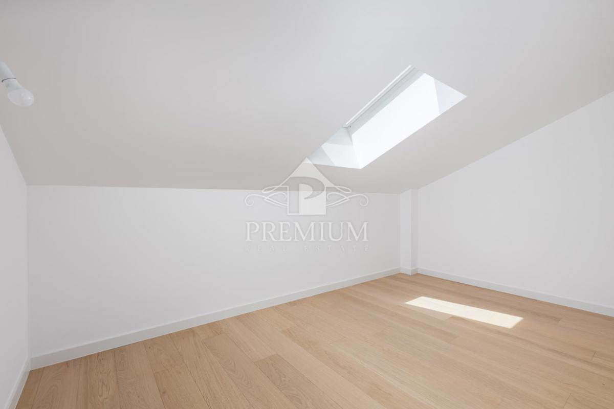 PENTHOUSE S PREKRASNIM RAZGLEDOM, DVIGALOM, GARAŽO