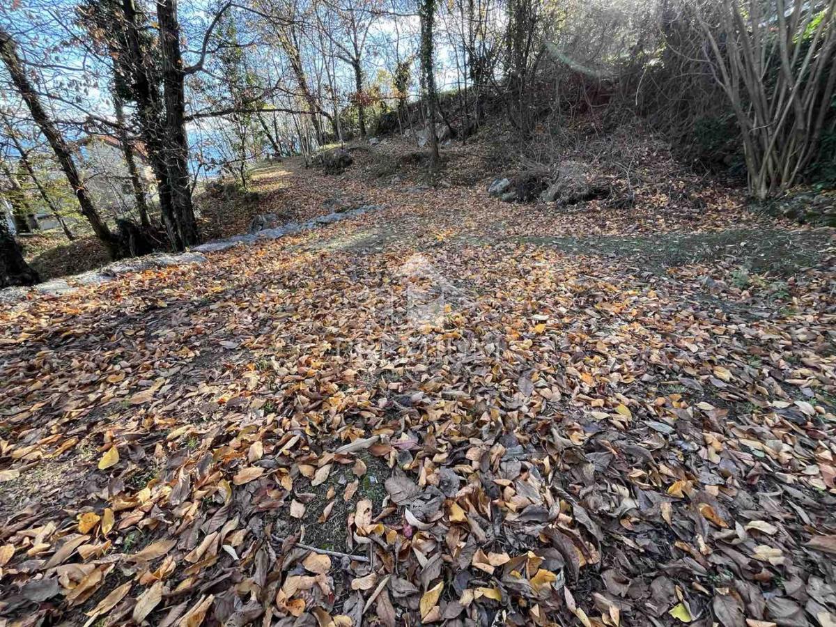 ZAZIDLJIVO ZEMLJIŠČE S PREKRASNIM RAZGLEDOM, 1181 m2