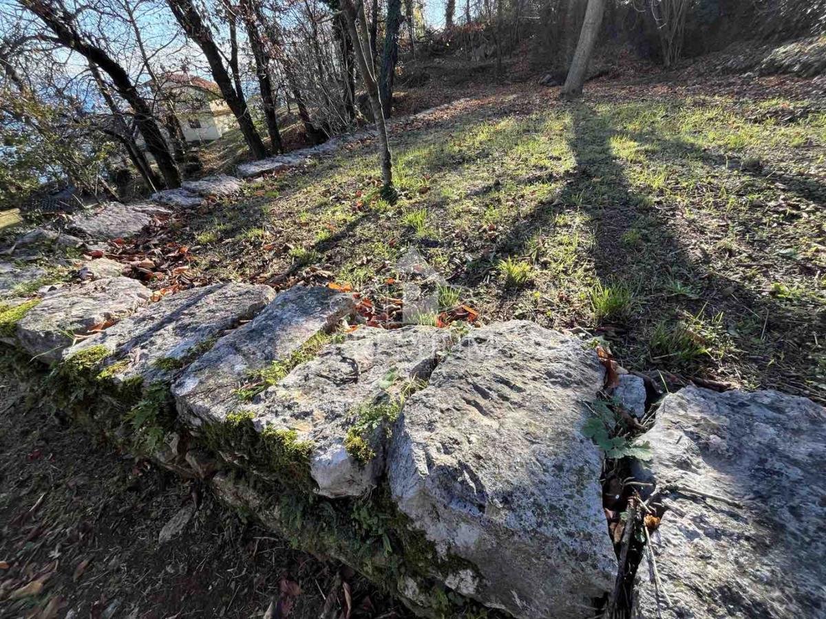 ZAZIDLJIVO ZEMLJIŠČE S PREKRASNIM RAZGLEDOM, 1181 m2