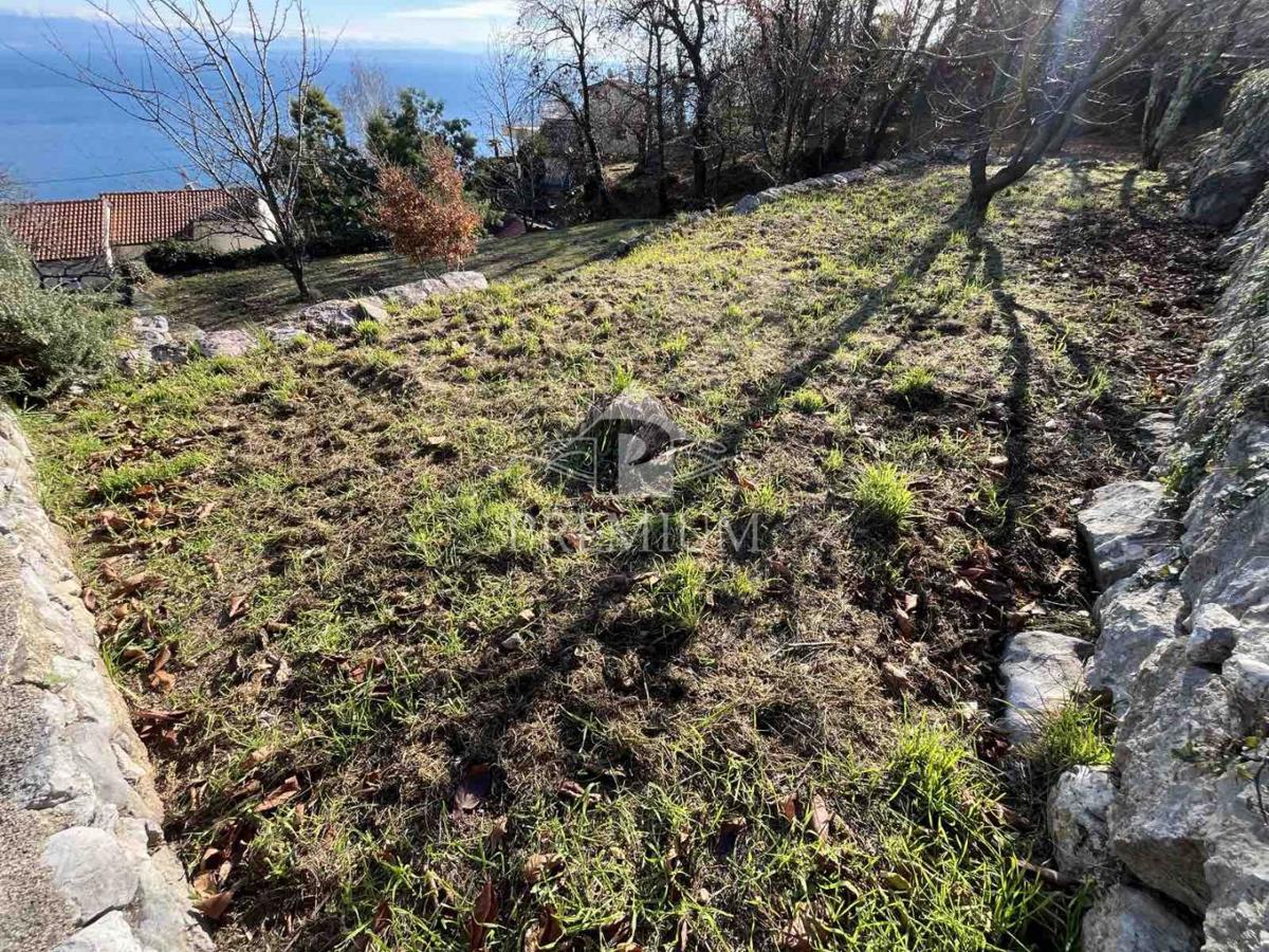 ZAZIDLJIVO ZEMLJIŠČE S PREKRASNIM RAZGLEDOM, 1181 m2