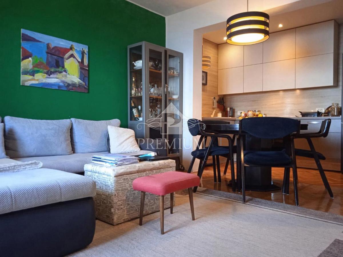 APARTMA 54,69 m2, PARKIRIŠČE, BLIZINA MORJA IN CENTRA