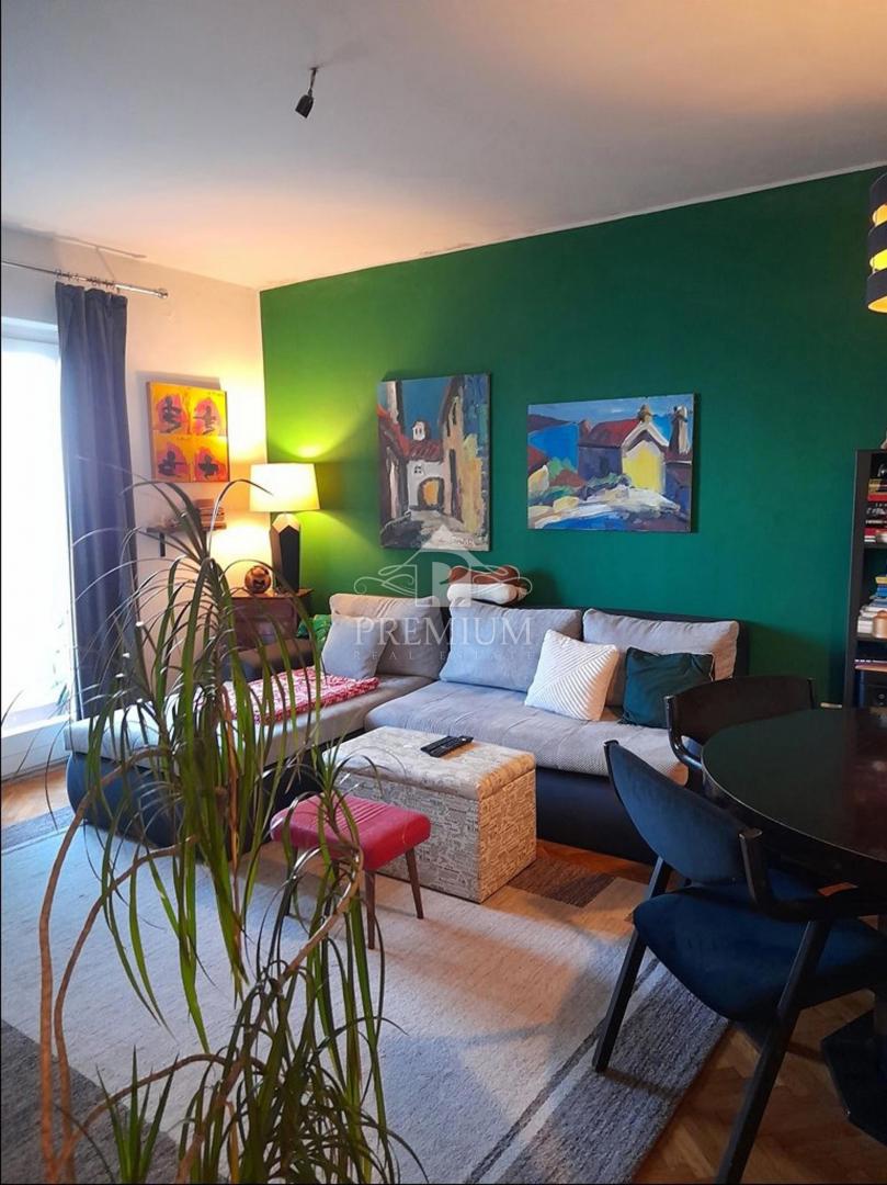 APARTMA 54,69 m2, PARKIRIŠČE, BLIZINA MORJA IN CENTRA