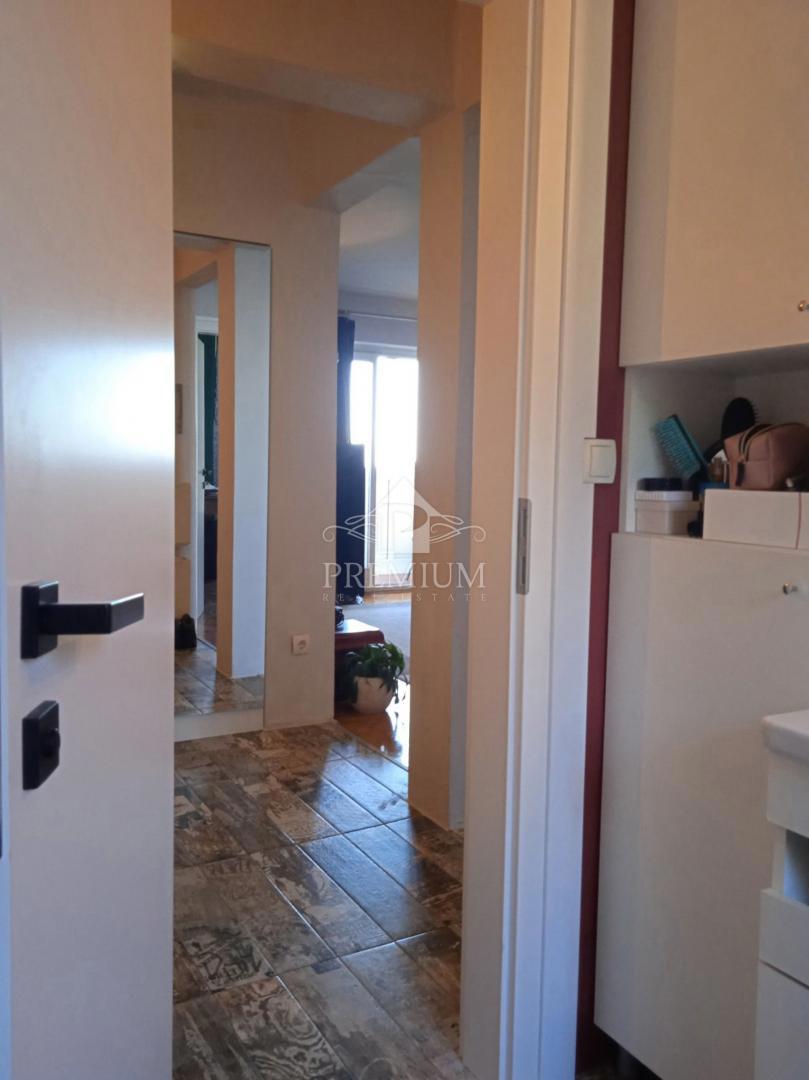 APARTMA 54,69 m2, PARKIRIŠČE, BLIZINA MORJA IN CENTRA