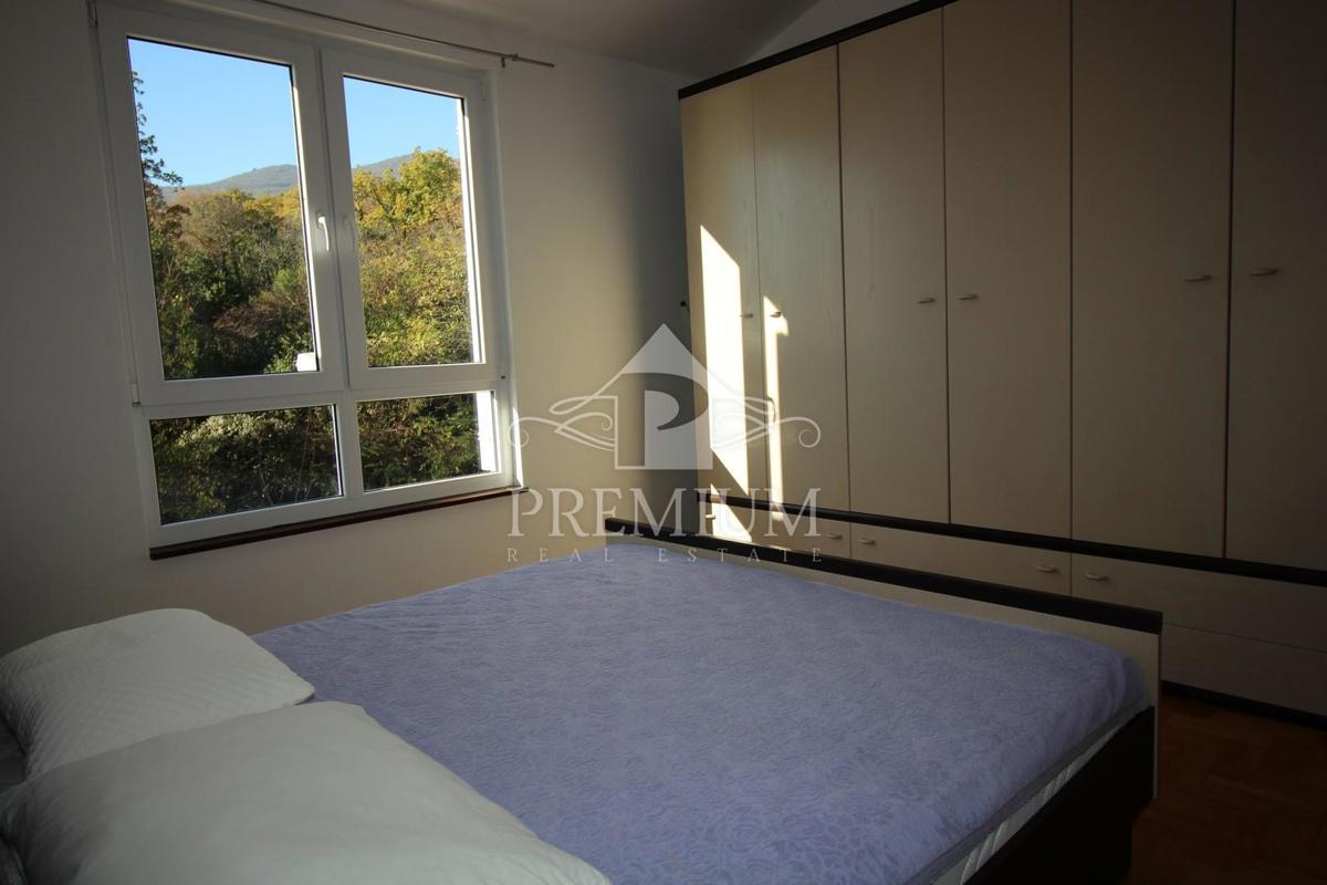 STANOVANJE NA DOBRI LOKACIJI, 2s+kopalnica, parking, balkon, terasa