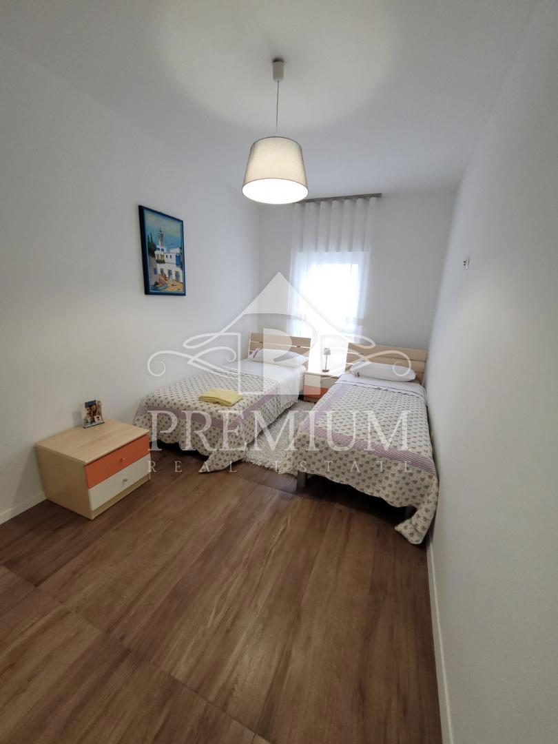 PENTHOUSE S STREŠNO TERASO, PANORAMSKI RAZGLED, GARAŽA