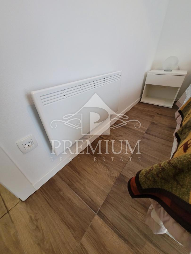 PENTHOUSE S STREŠNO TERASO, PANORAMSKI RAZGLED, GARAŽA