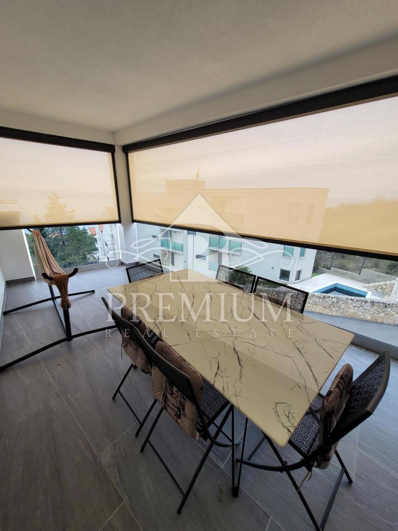 PENTHOUSE S STREŠNO TERASO, PANORAMSKI RAZGLED, GARAŽA