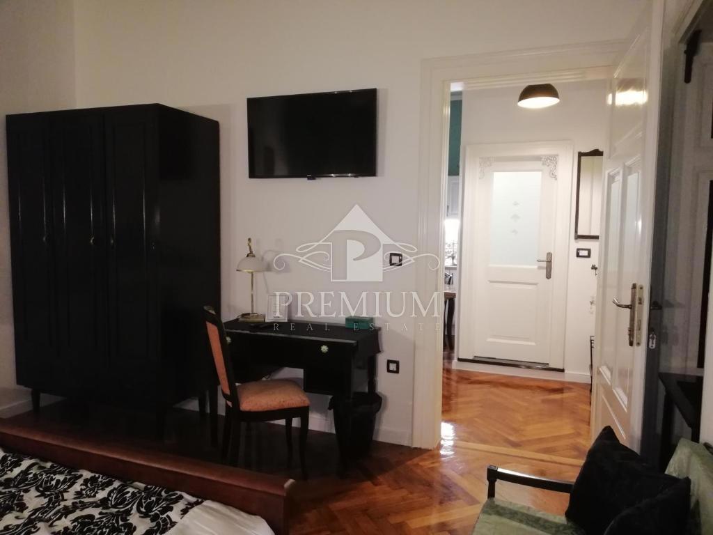 STANOVANJE V CENTRU 101 m2 + APP 33 m2, bližina morja, razgled