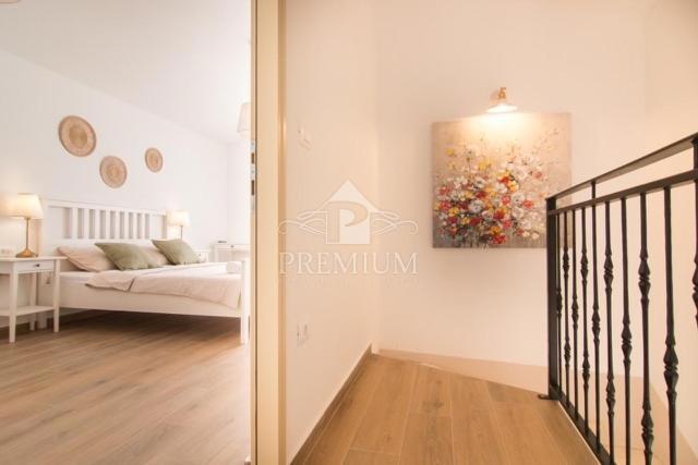 HIŠA Z BAZENOM, PRIMERNA ZA TURIZEM