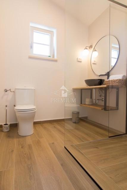 HIŠA Z BAZENOM, PRIMERNA ZA TURIZEM