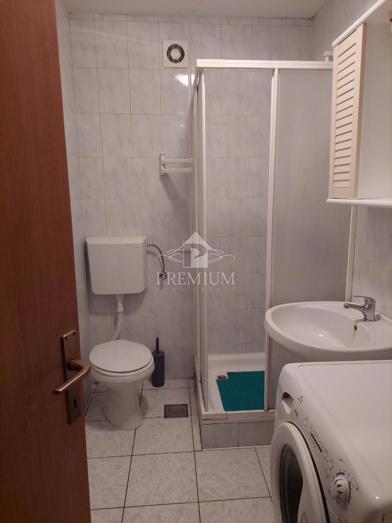 STANOVANJE 70,70 m2 Z GARAŽO NA MIRNI LOKACIJI