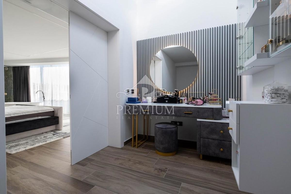 NOVOZGRADLJENI PENTHOUSE S ČAROBNIM RAZGLEDOM
