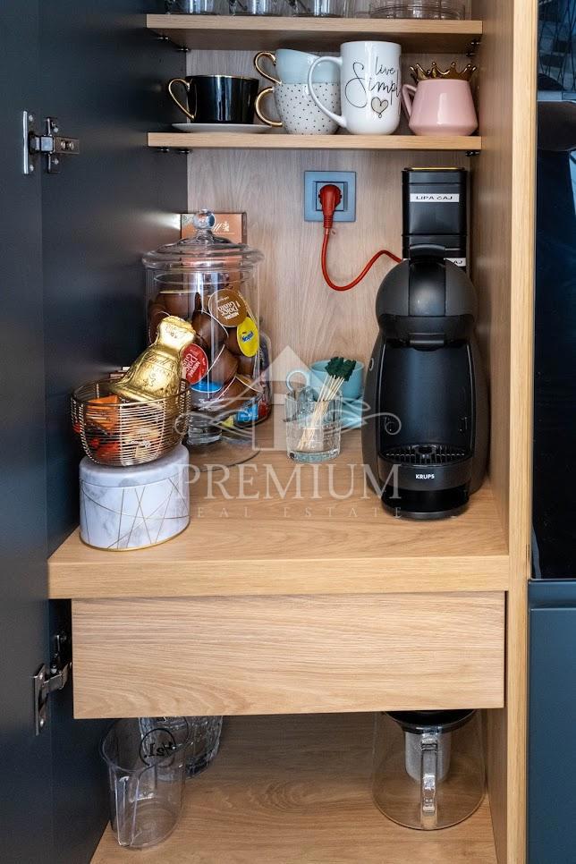 NOVOZGRADLJENI PENTHOUSE S ČAROBNIM RAZGLEDOM