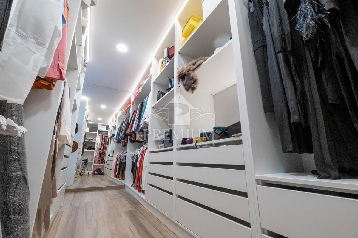 NOVOZGRADLJENI PENTHOUSE S ČAROBNIM RAZGLEDOM