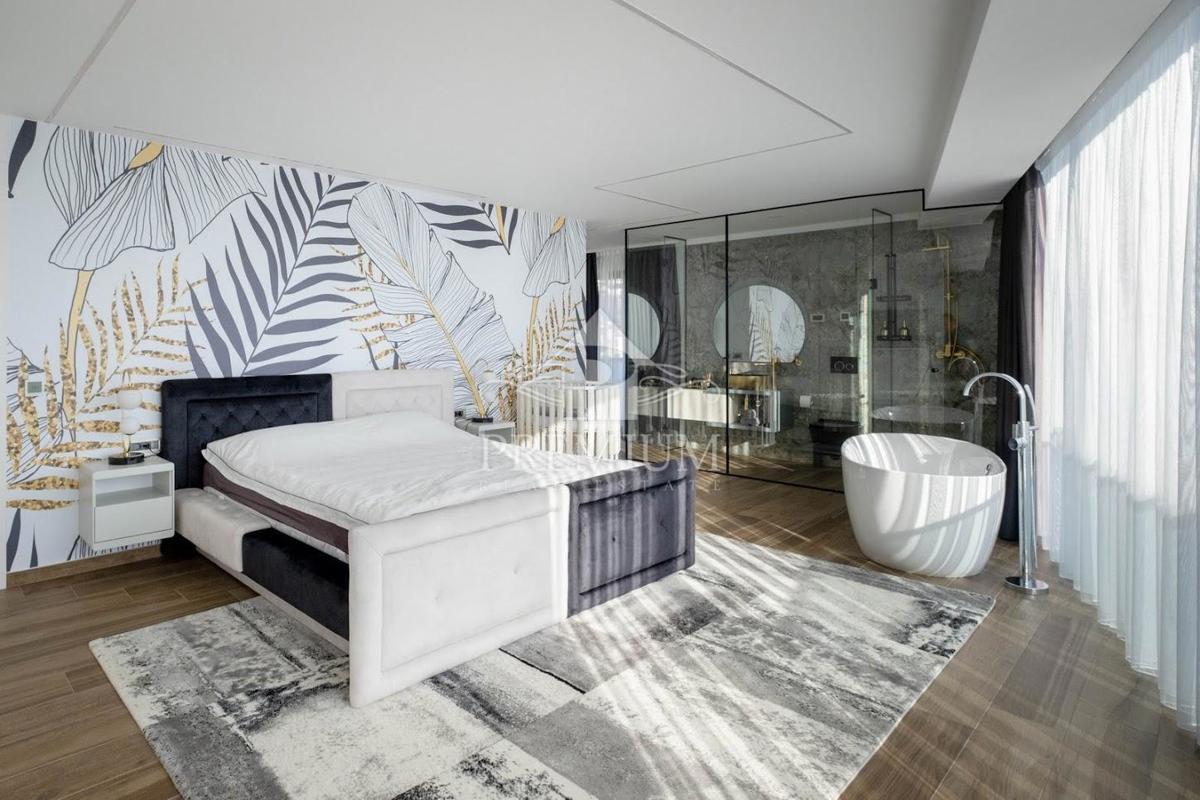 NOVOZGRADLJENI PENTHOUSE S ČAROBNIM RAZGLEDOM