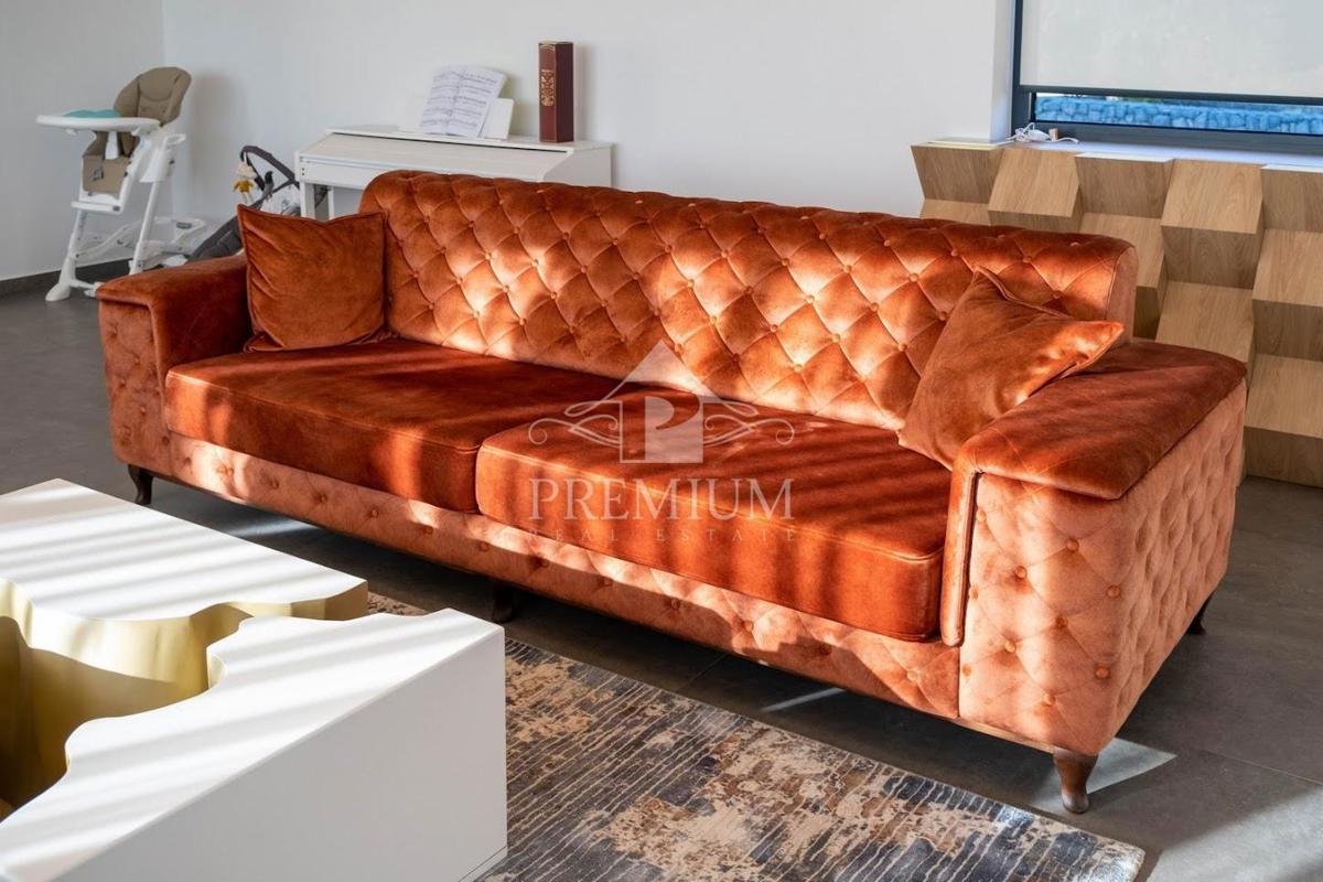 NOVOZGRADLJENI PENTHOUSE S ČAROBNIM RAZGLEDOM