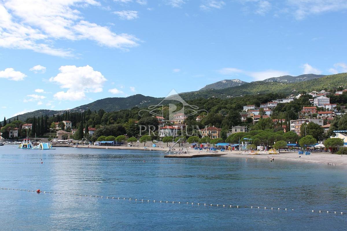 LUKSUZNI APARTMAN S PREKRASNIM POGLEDOM, BLIŽINA MORJA