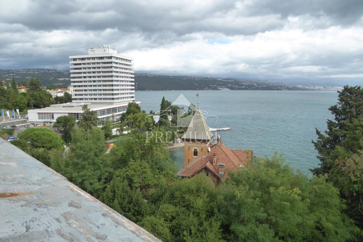 STANOVANJE V VILI OPATIJA V BLIZINI PROMENADE, CENTER