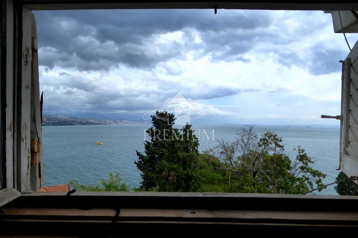 STANOVANJE V VILI OPATIJA V BLIZINI PROMENADE, CENTER