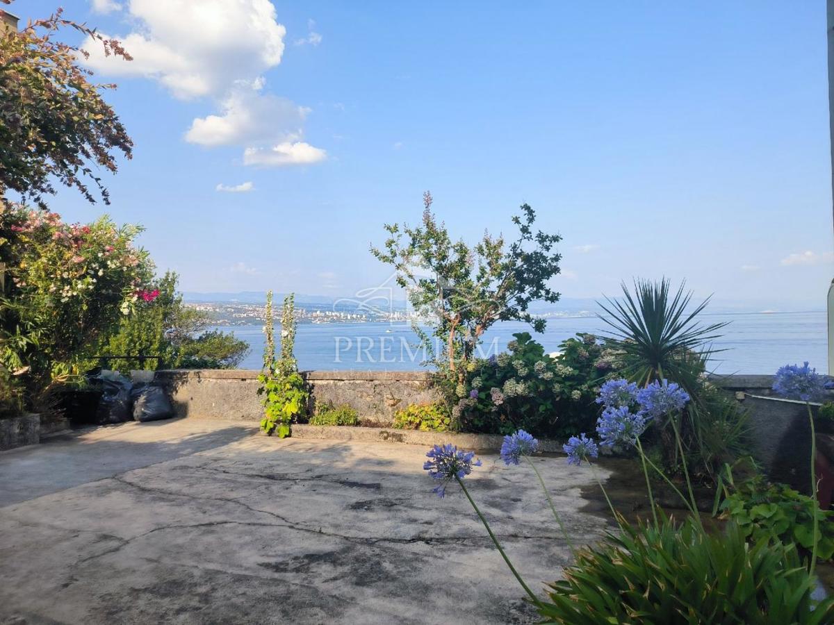 APARTMA 1. VRSTA DO MORJA, DVORIŠČE