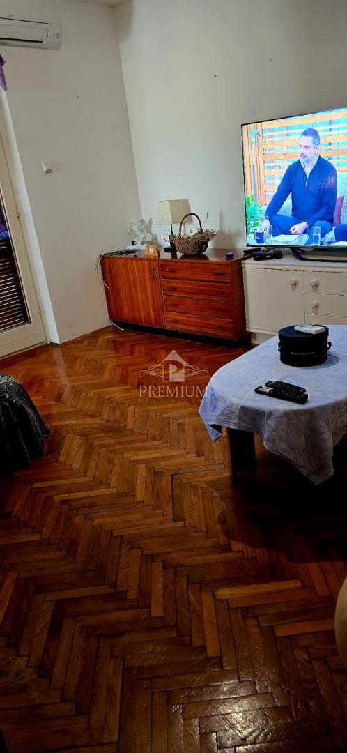 PRITLIČJE, LOŽA, DOMAČI VRT